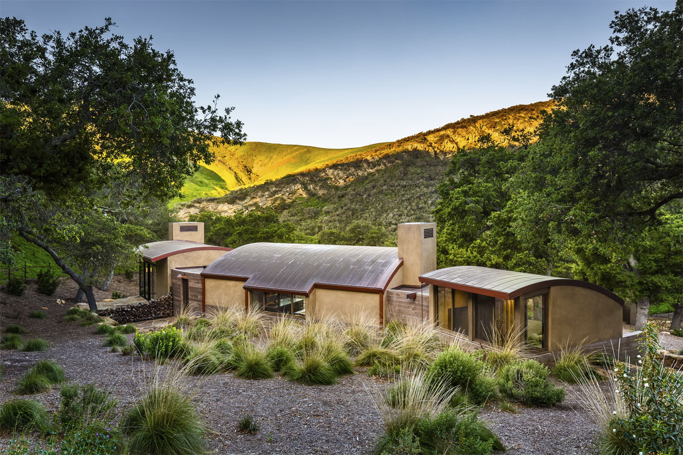 Rustic-Modern-Ranch-Style-House-Santa-Barbara-California_14