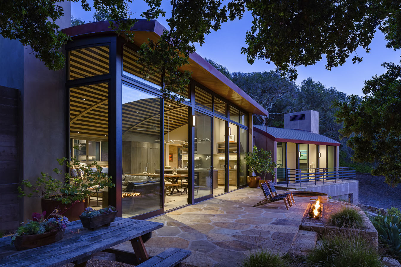 Rustic-Modern-Ranch-Style-House-Santa-Barbara-California_2