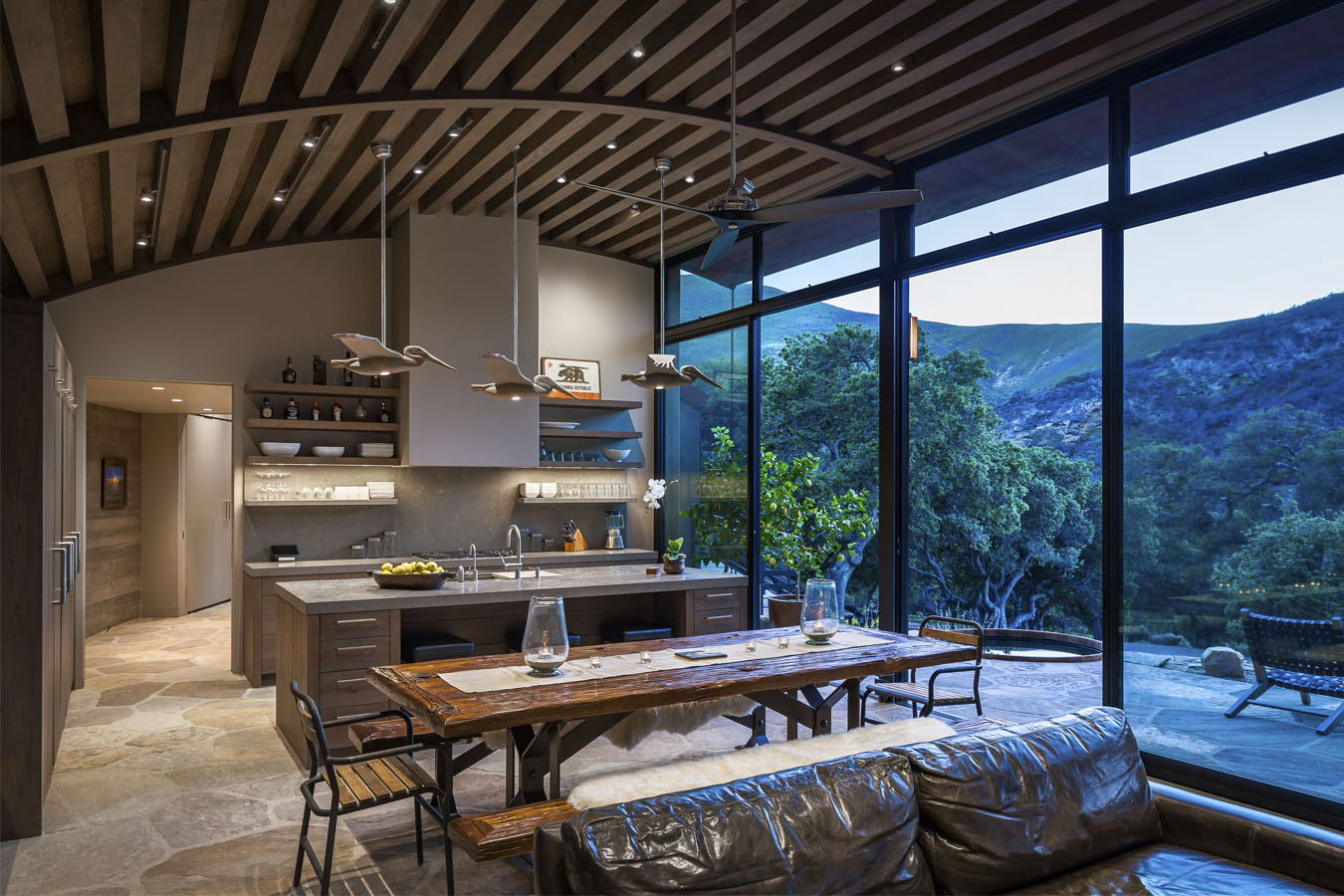 Rustic-Modern-Ranch-Style-House-Santa-Barbara-California_5