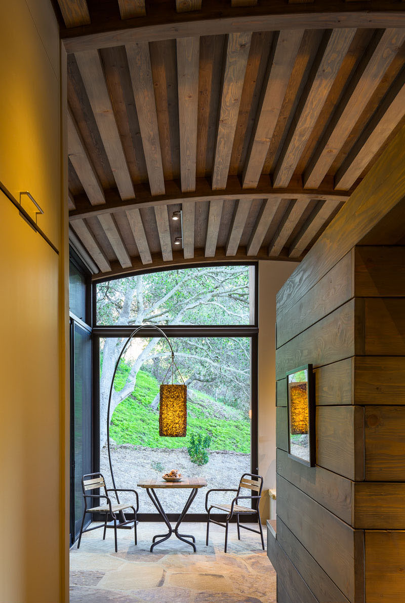 Rustic-Modern-Ranch-Style-House-Santa-Barbara-California_8