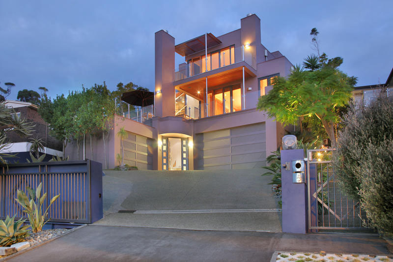 Saint-Heliers-Auckland-New-Zealand-Modern-Luxury-Home_1