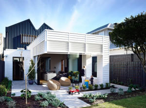 Modern Family House in the City