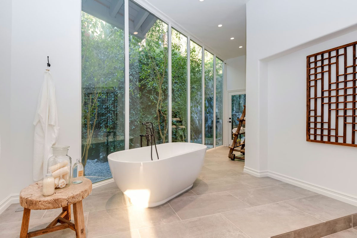 Inside Selena Gomez’s Dream Home - Encino, Los Angeles, California
