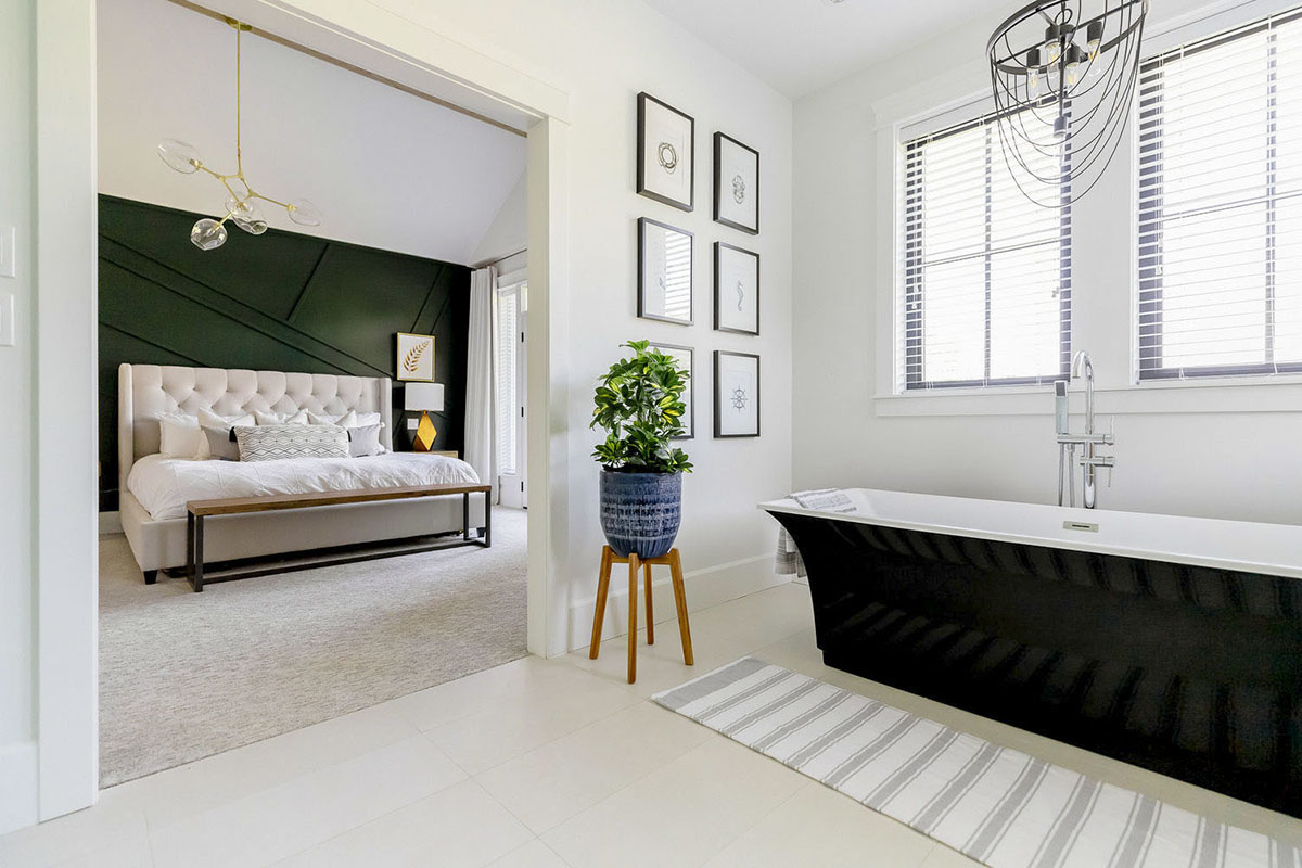 Contemporary Shingle Style House with Elegant Interiors