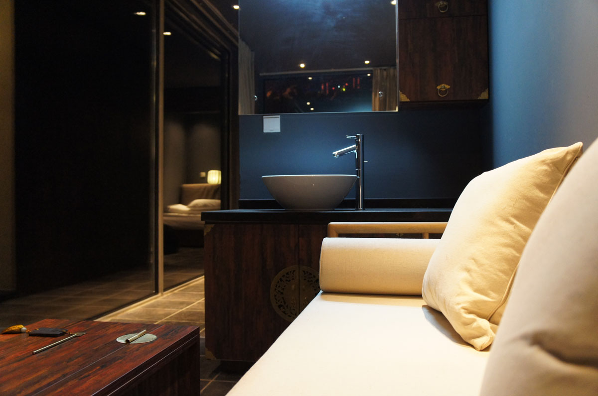 Shipping-Container-Hotel_9