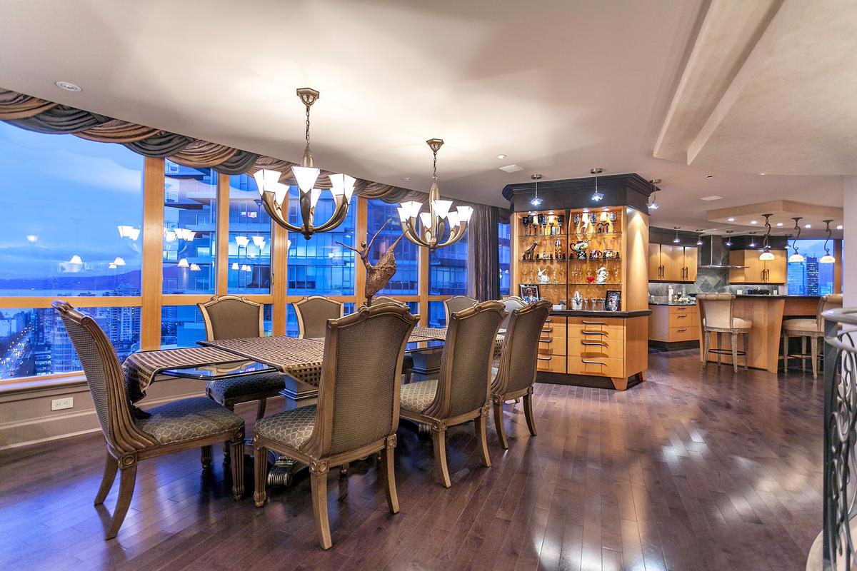 Sky-Penthouse-Mansion-Vancouver_9