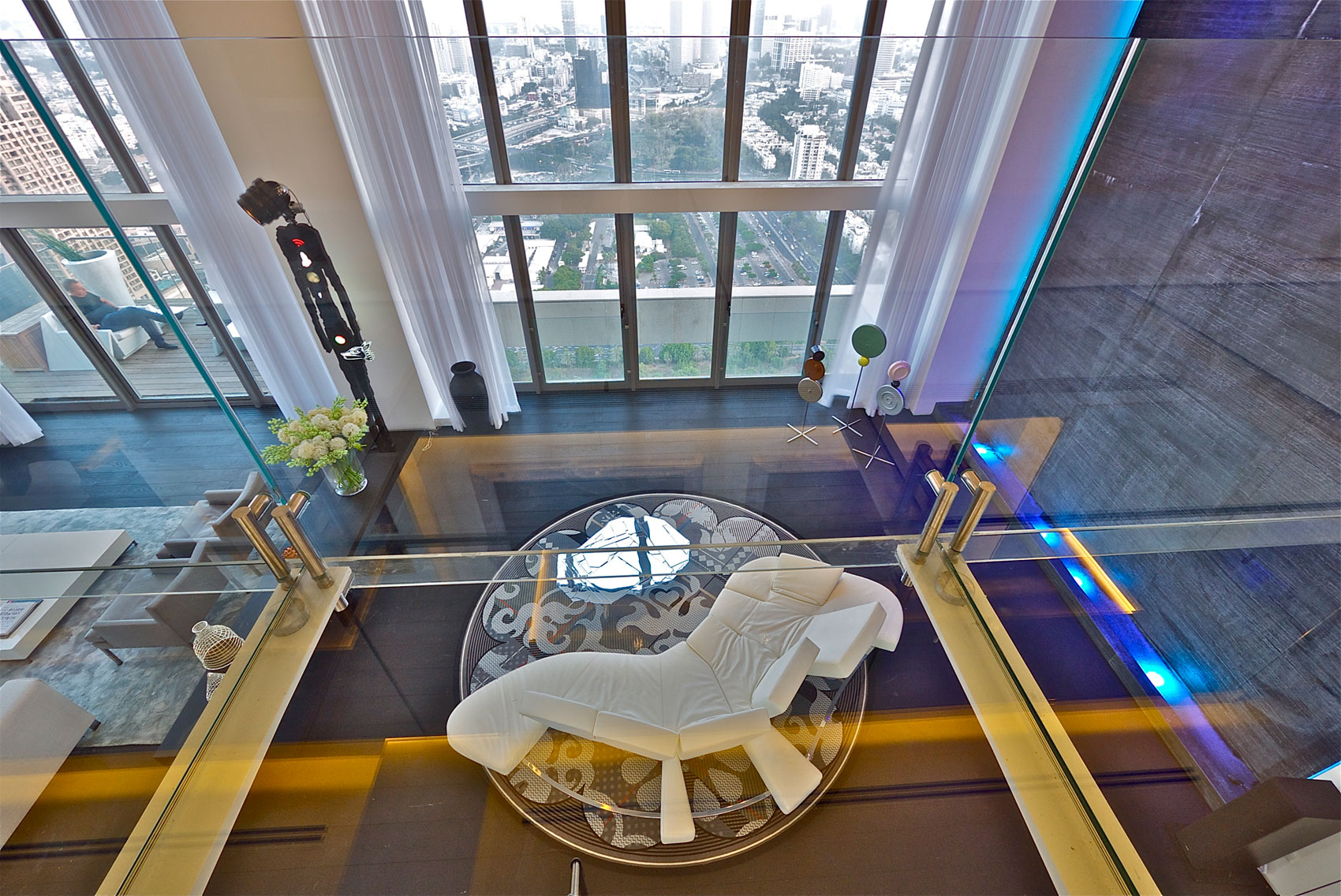 Sky-Penthouse-Tel-Aviv_13 Modern Loft Penthouse