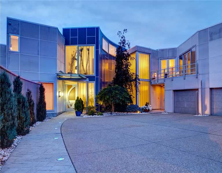 Smart-Home-With-Ergonomic-Design_1