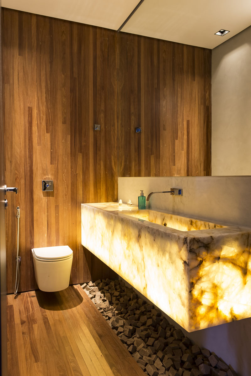 Stones-Walls-Wood-Glass-Metal-Modern-House-Brazil_13