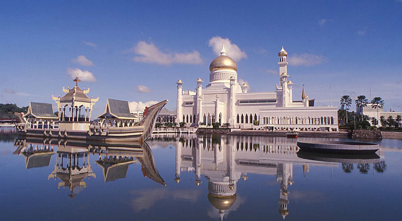 Sultan-Omar-Ali-Saifuddin-Mosque_7 Sultan-Omar-Ali-Saifuddin-Mosque-Brunei