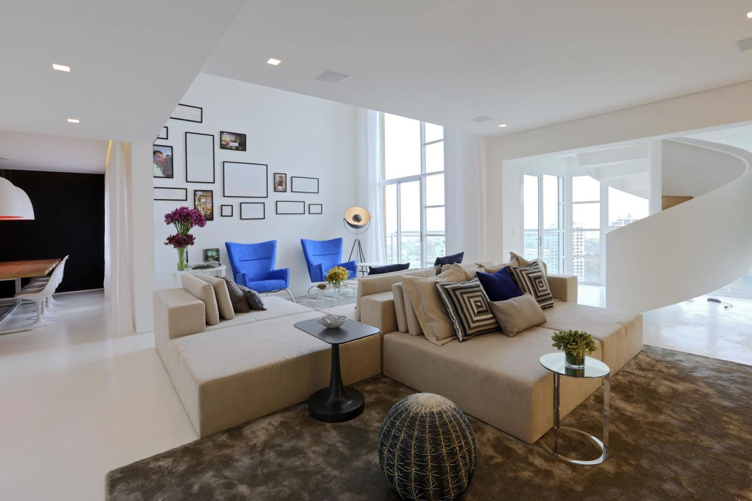 São-Paulo-Modern-Duplex-Apartment_2