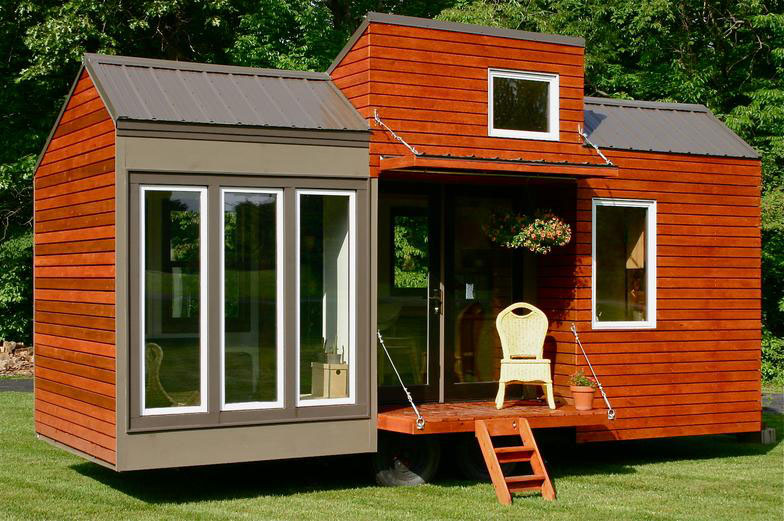 Tall-Man-Tiny-House_1