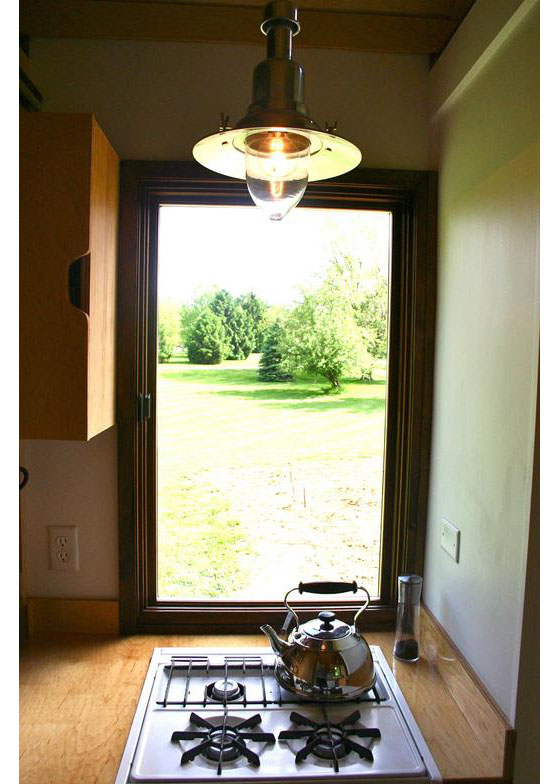 Tall-Man-Tiny-House_15