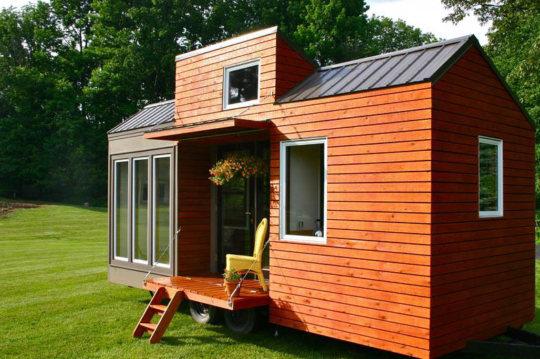 Tall-Man-Tiny-House_2