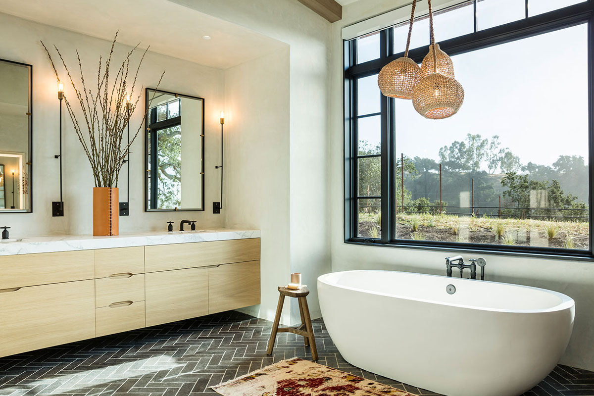 Modern Country Estate with Ranch Style Farmhouse