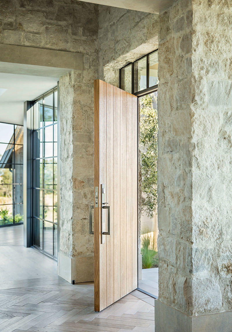 Modern Country Estate with Ranch Style Farmhouse