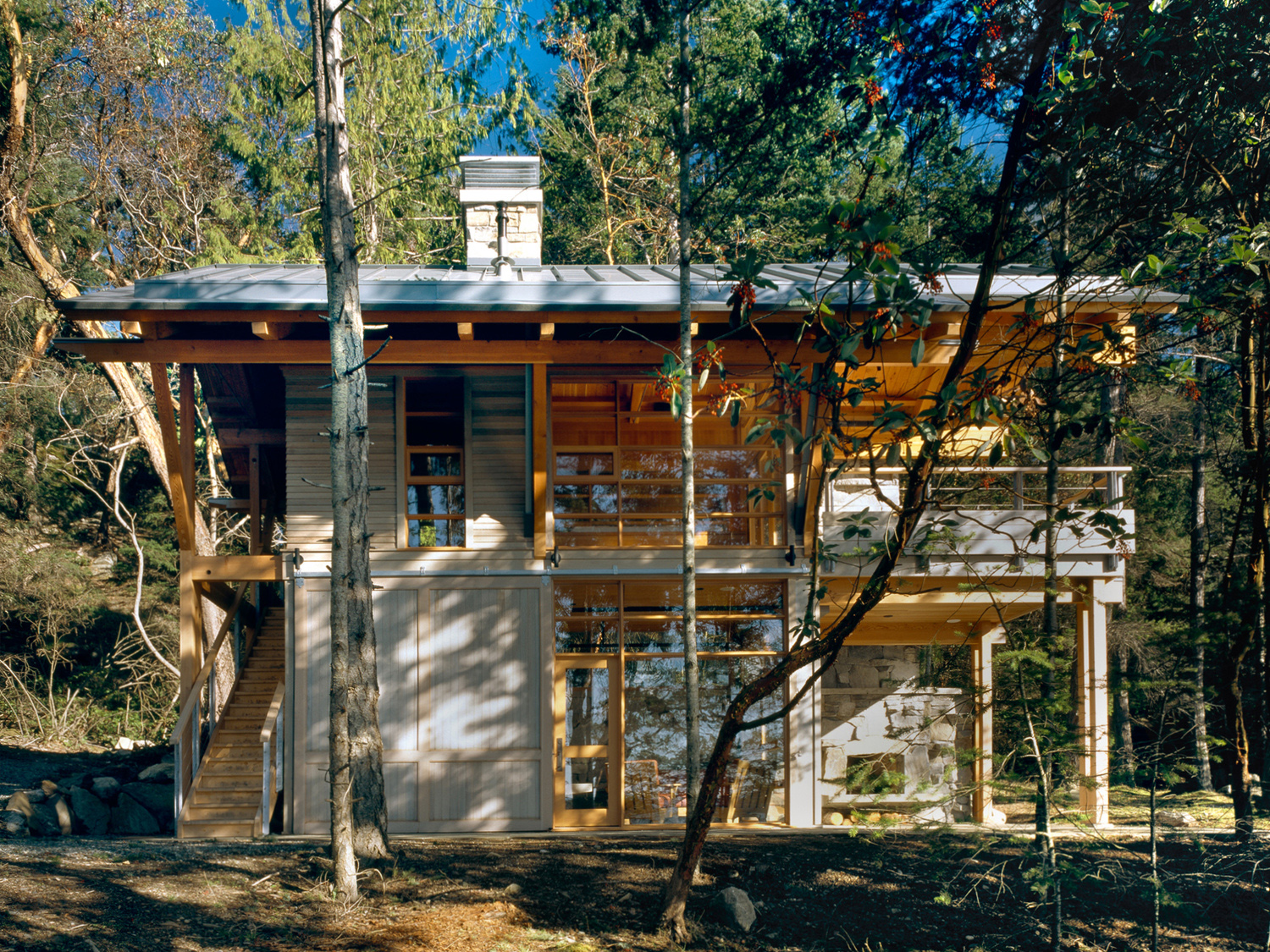 The-Gulf-Islands-British-Columbia-Cabin-In-The-Woods_2 Private Getaway in the Woods