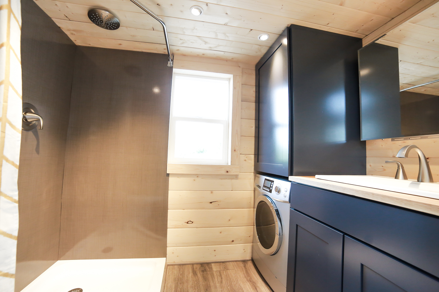The-Mansion-Mobile-Tiny-House_12