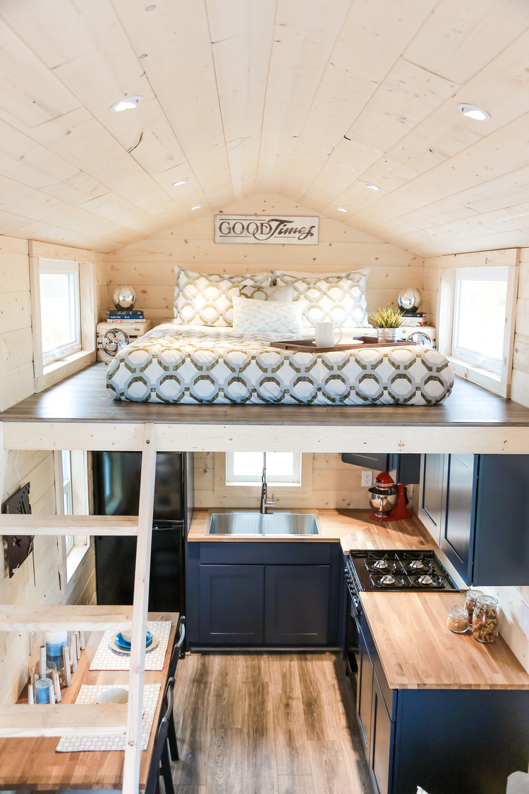 The-Mansion-Mobile-Tiny-House_5