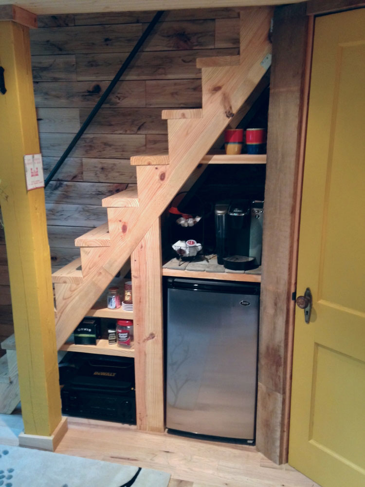 The-Otter-Den-Tiny-House_7