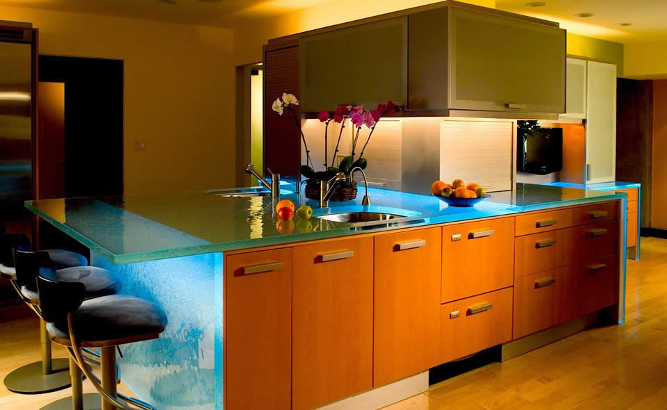 ThinkGlass-Kitchen-Countertop_2