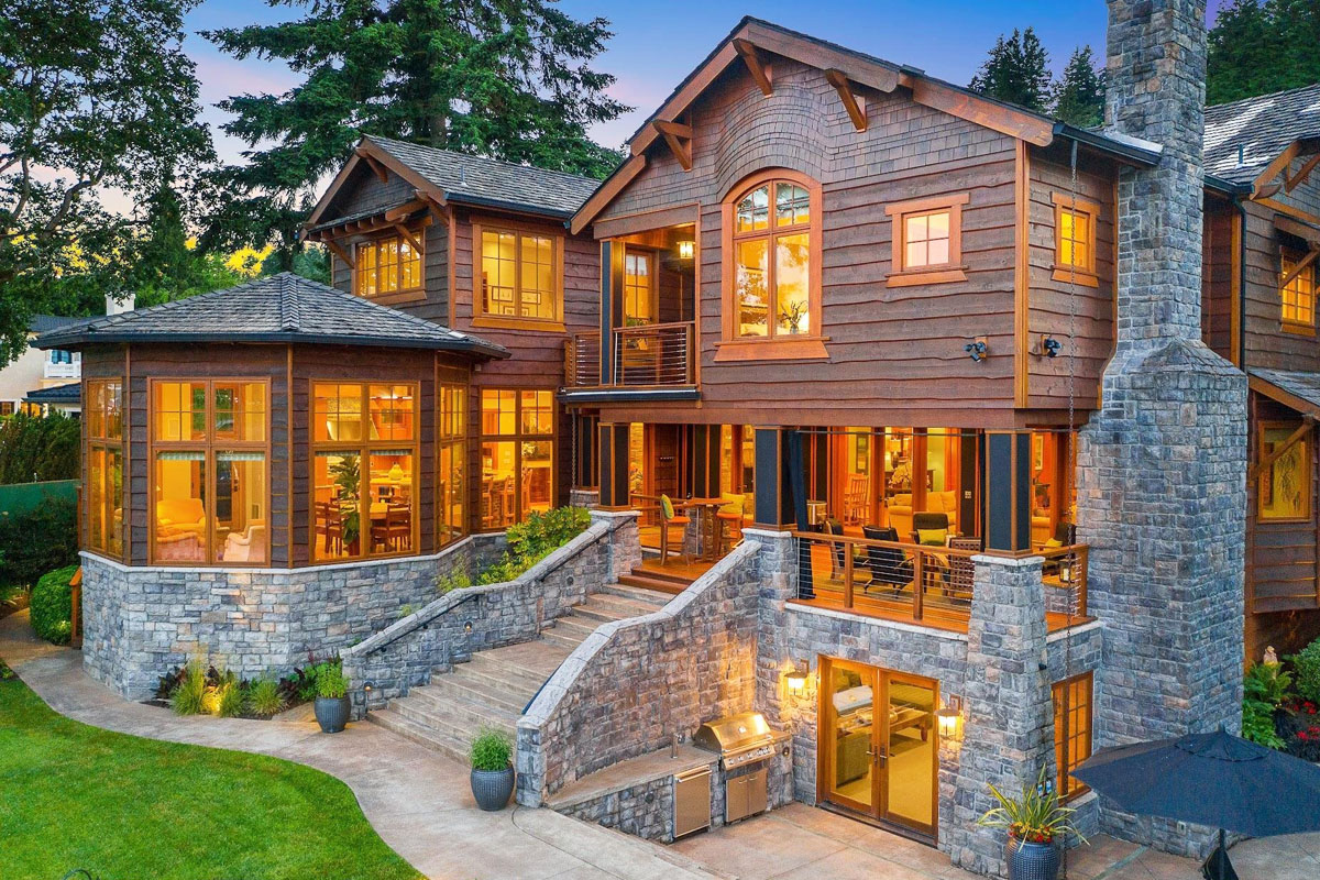 Riverside Timber and Stone House - Lake Oswego, Oregon