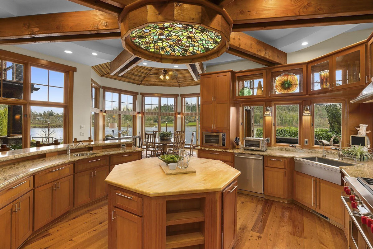 Riverside Timber Home - Lake Oswego, Oregon