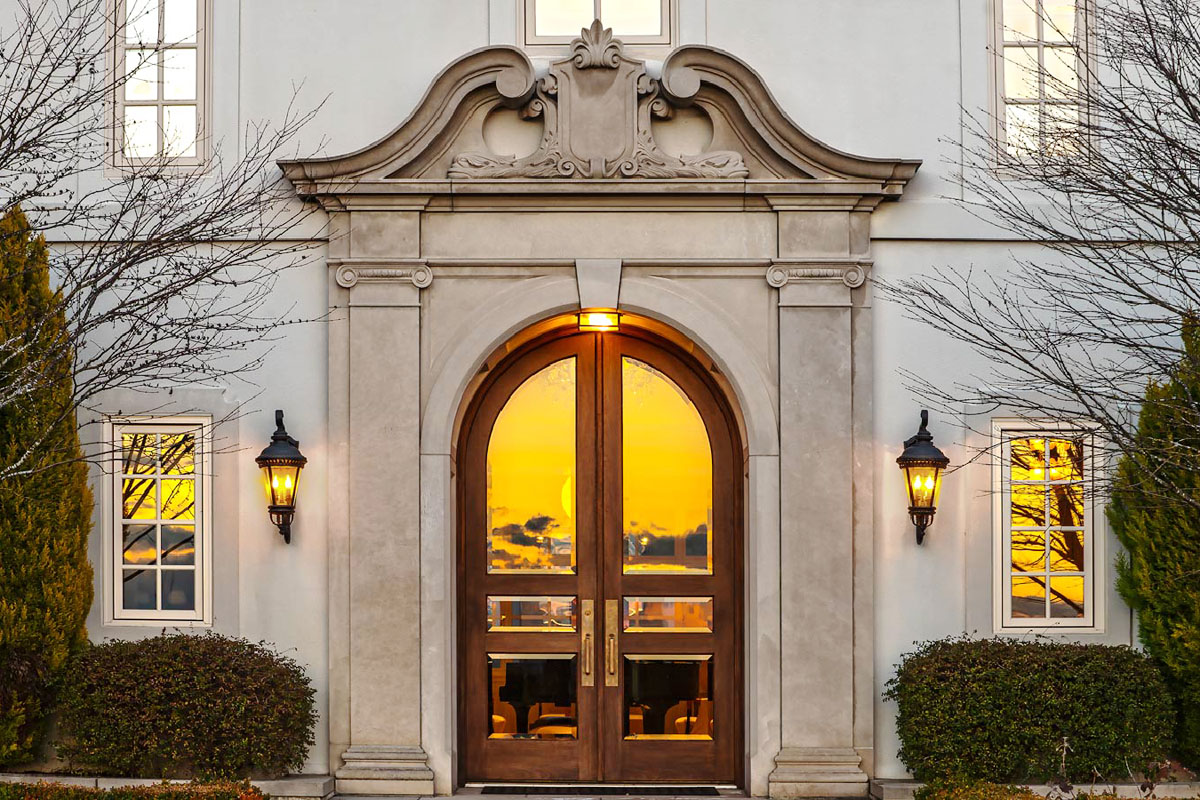 Elegant Classic Luxury Home - Clyde Hill, Washington