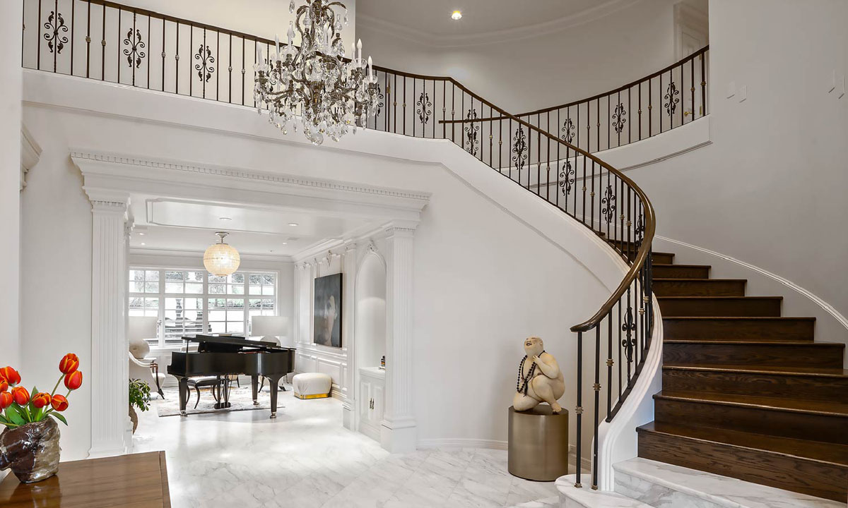 Elegant Classic Luxury Home - Clyde Hill, Washington