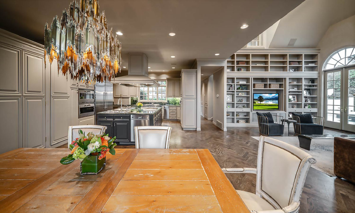 Elegant Classic Luxury Home - Clyde Hill, Washington