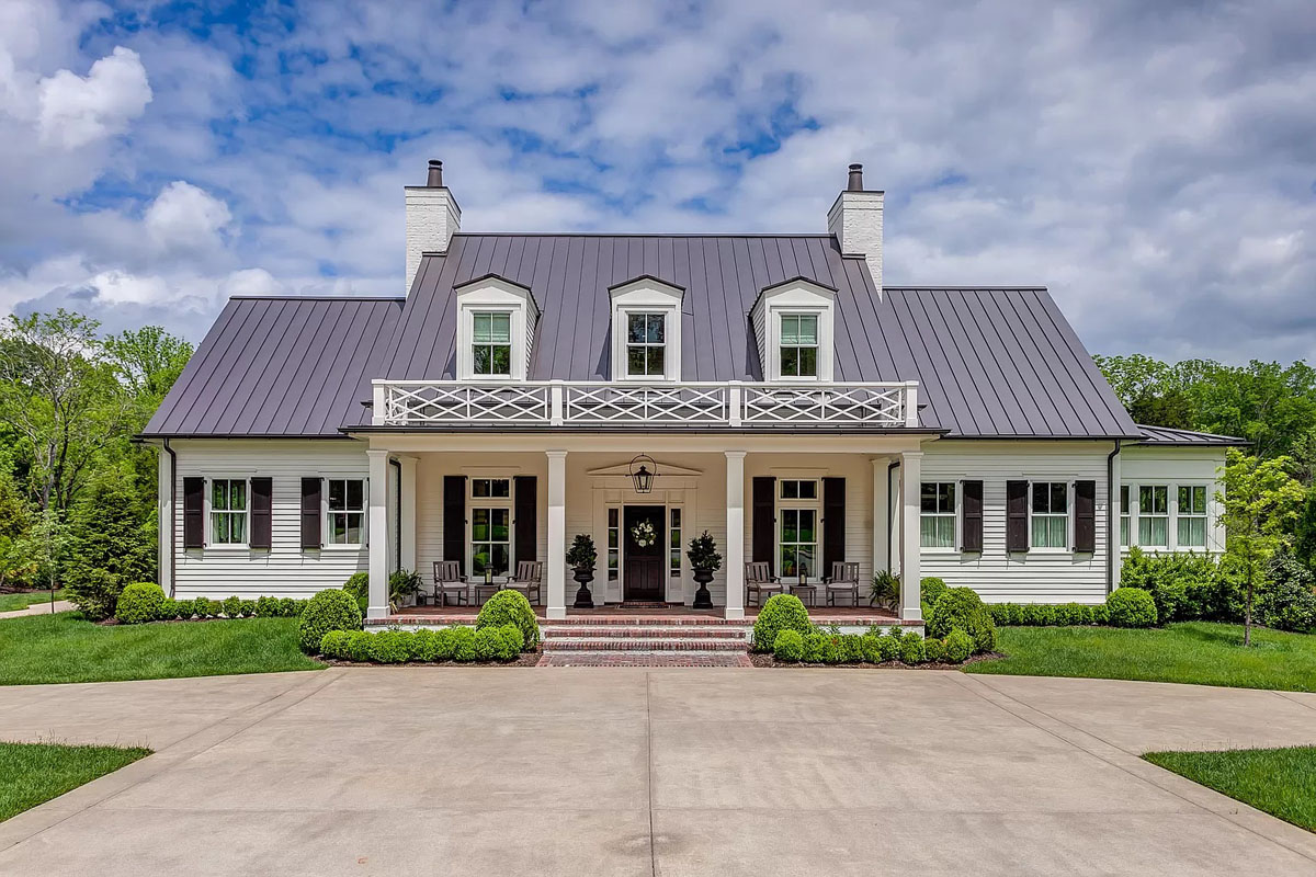 Luxury Home with Classic Southern Architecture - Nashville, Tennessee