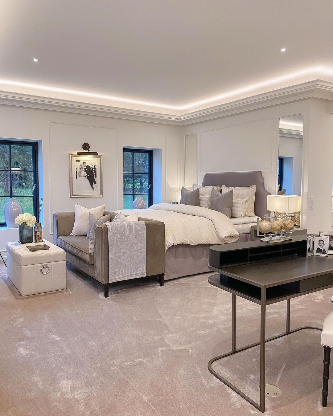 Timeless Elegant Interior Decor