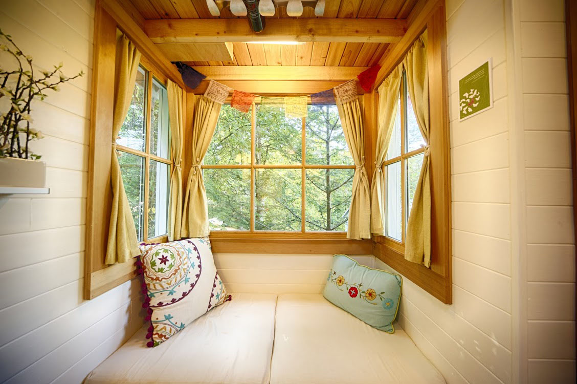 Tiny-Bungalow-House-Fencl_9