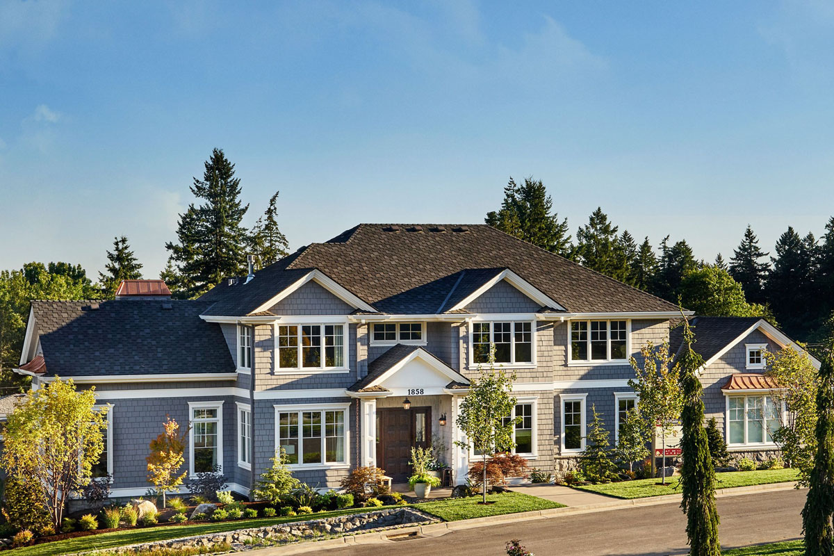 Traditional Style Home Designed for Modern Living - Lake Oswego, Oregon