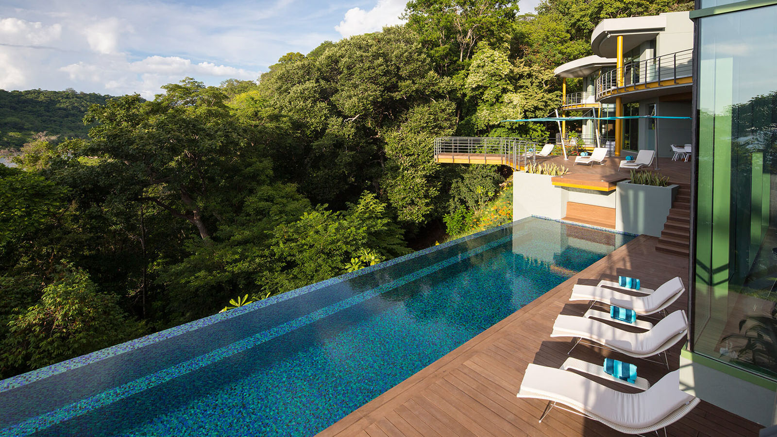 Tropical-Modern-House-Costa-Rica_1
