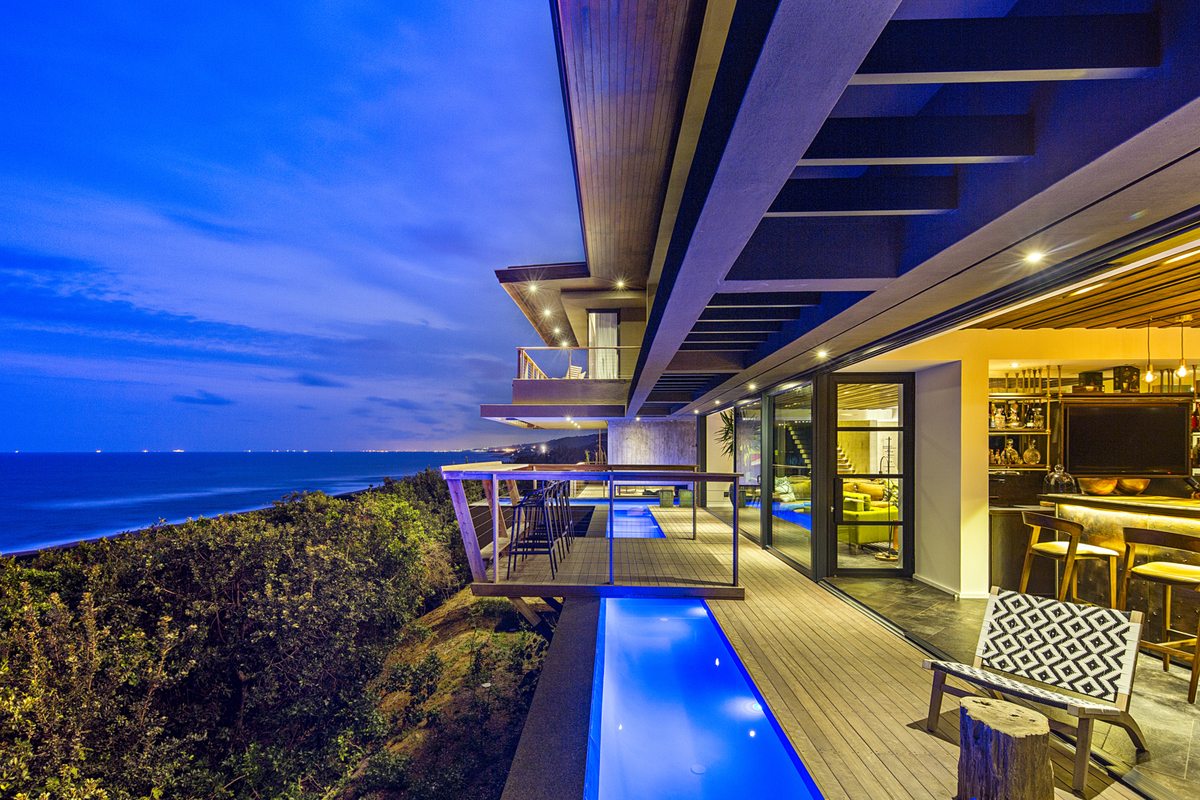 Tropical-Modern-Ocean-View-Home-South-Africa_15