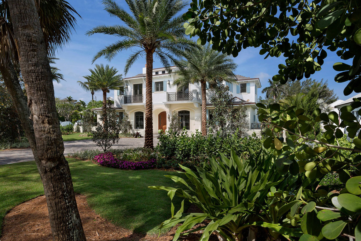 Tropical Style Coastal Home with Courtyard Pool - Gulf Stream, Florida