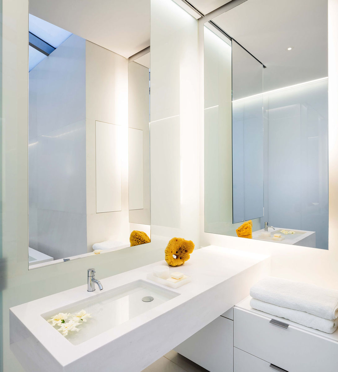 Upper-East-Side-Manhattan-Contemporary-Luxury-Townhouse_12