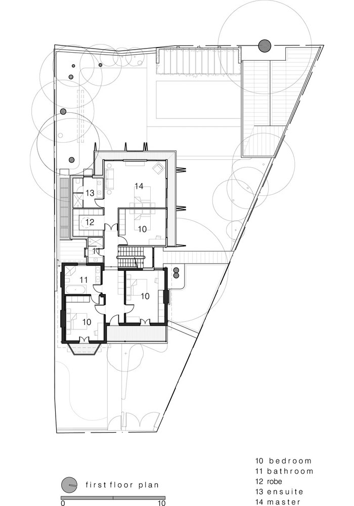 Victorian-Gothic-Revival-Villa_14