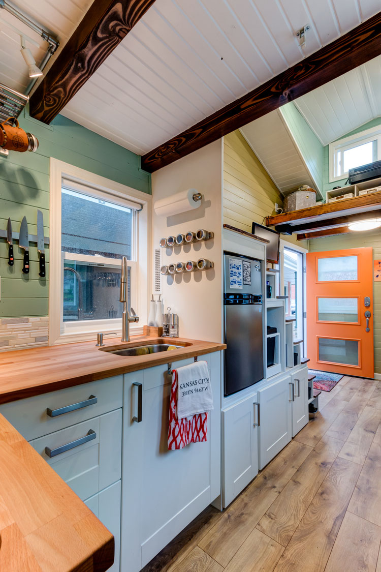 Wanderlust-Tiny-House-on-Wheels_11