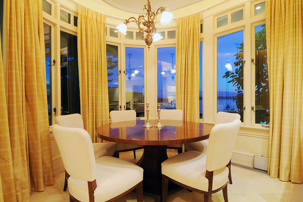 Waterfront-Chateau-West-Vancouver_11