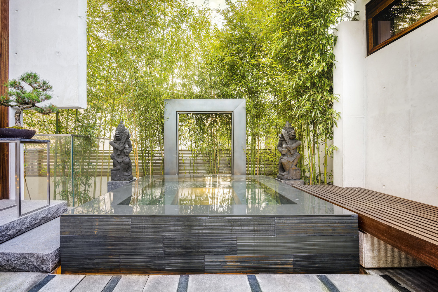 West-Coast-Oriental-Vancouver-Modern-Home_15