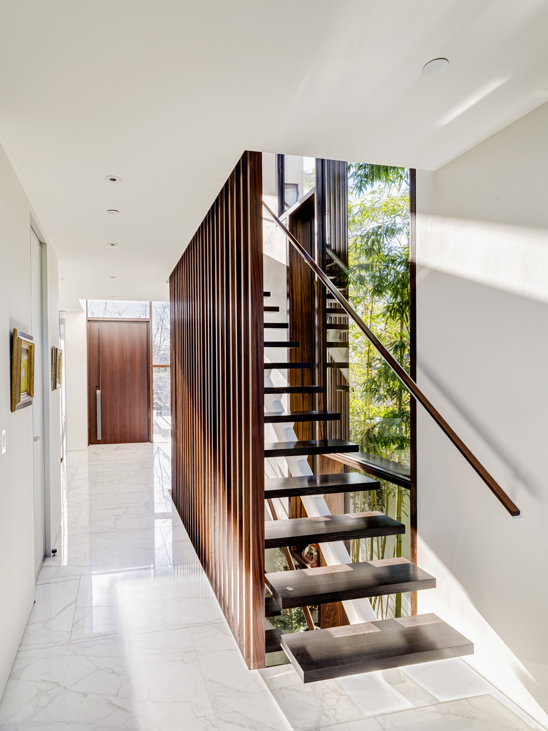 West-Coast-Oriental-Vancouver-Modern-Home_7